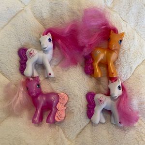 Set of four My Little Ponies